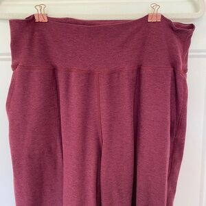 🍷 Beyond Yoga Spacedye Jogger – Merlot – Size Large 🍷